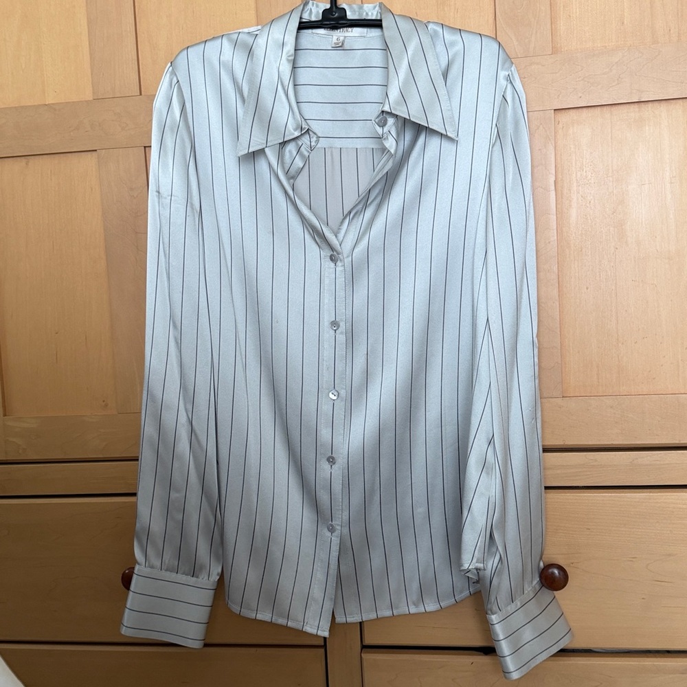 ELLEN TRACY Silk gray blouse with black pinstripes